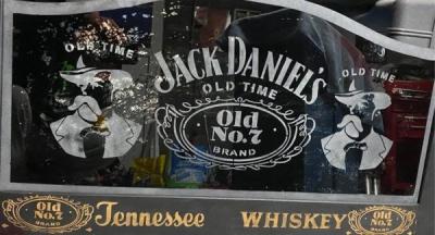 Miroir depoli pochoir jack daniels eric